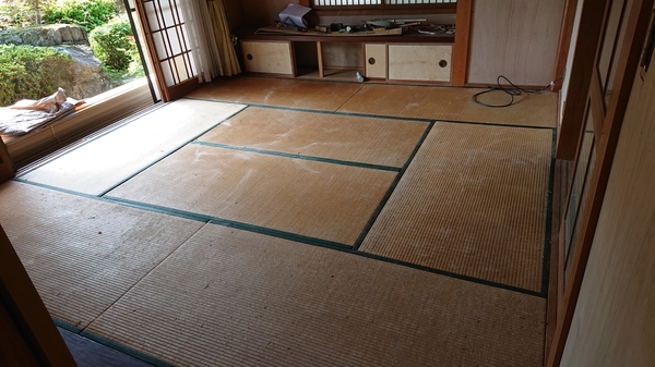 和室の畳を杉の無垢材フロアに張り替え